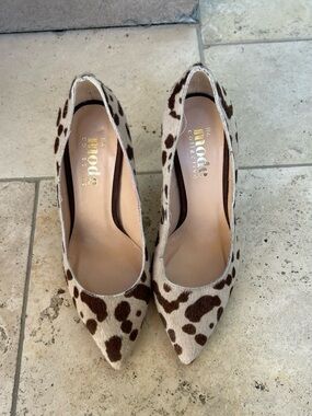 Brown & Cream Cowhide Pointed-Toe Pumps